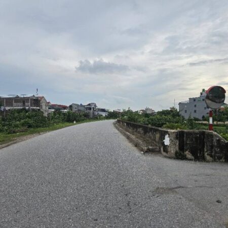 ĐẤT VÀNG TRUNG TÂM PHƯỜNG HỒ – Ô TÔ VÀO NHÀ – SỔ ĐỎ CHÍNH CHỦ – 1.65 TỶ!