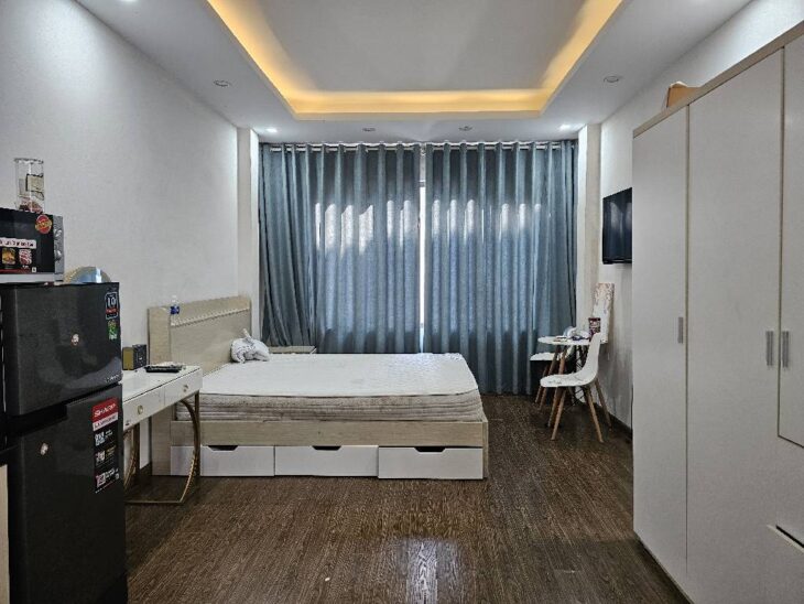 NHÀ MẶT NGÕ Ô TÔ NGUYỄN VĂN CỪ – 5 TẦNG KINH DOANH DÒNG TIỀN 15 TRIỆU/THÁNG!