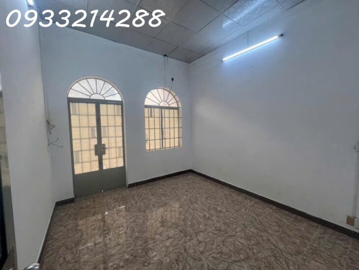 NHÀ SÁT MẶT TIỀN PHÚ THỌ HÒA, HXH, KHỦNG 82M2 (6,3 X 15M), CHỈ NHĨNH 8 TỶ ,SỔ HỒNG RIÊNG