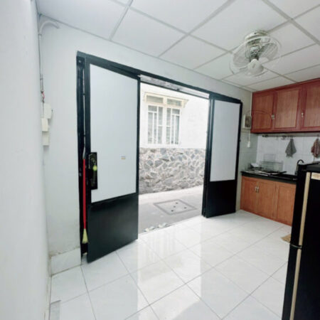 SÁT MẶT TIỀN TÔN ĐẢN Q4 DT NGANG 4.2 X DT 26 M2 CÓ 1 TỶ SÁT MẶT TIỀN TÔN ĐẢN Q4 DT NGANG 4.2 X DT 26 M2 CÓ 1 TỶ