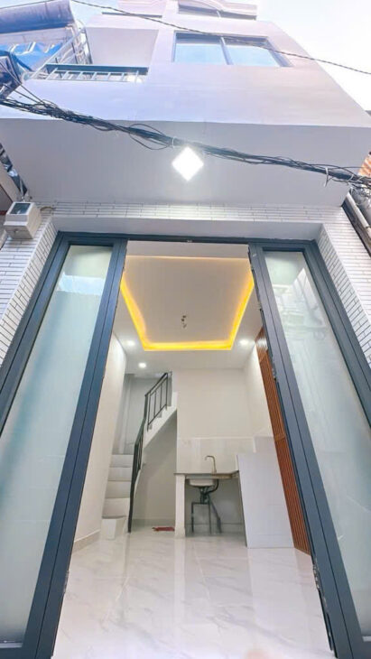 SÁT MẶT TIỀN HẺM 1 XẸT TRUNG TÂM Q4 HƠN 2 TỶ