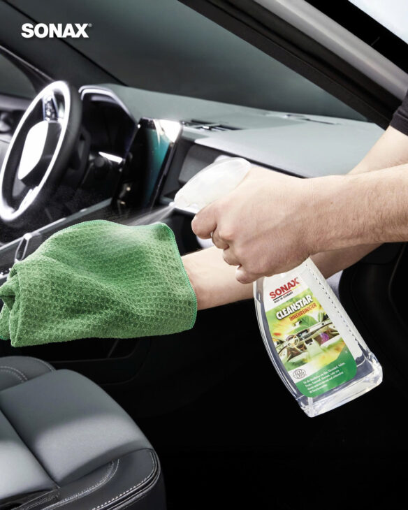 Vệ sinh nội thất Sonax Cleaner Star 750ml