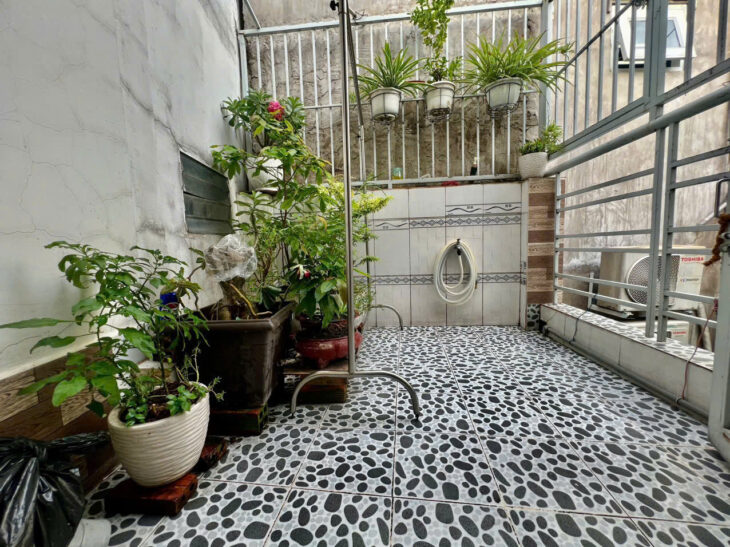 CẠNH MẶT TIỀN VĨNH KHÁNH Q4 NGANG 5 DÀI 9.5 CÓ 3 TỶ