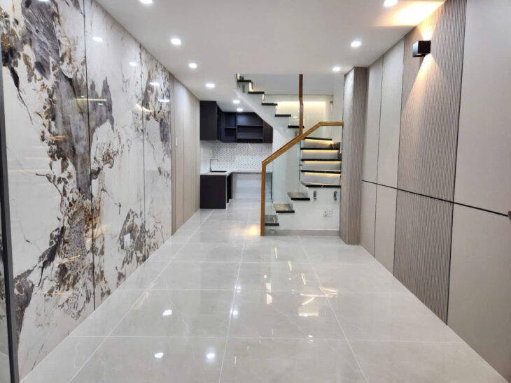 CÁCH 1 CĂN RA MẶT TIỀN NHÀ MỚI CÓ 4 TỶ DTDS 50 M2