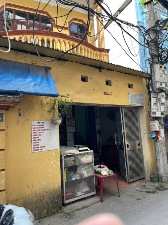 Tây Hồ trung tâm cực hiếm 62m, 3 tầng, oto qua nhà, thuận tiện cho kinh doanh, cho thuê!