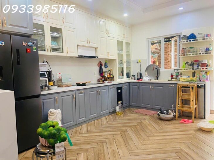 Bán nhà mặt phố Nguyễn Ư Dĩ, Thảo Điền, Q.2, 158m², 37 tỷ, sổ đỏ “`