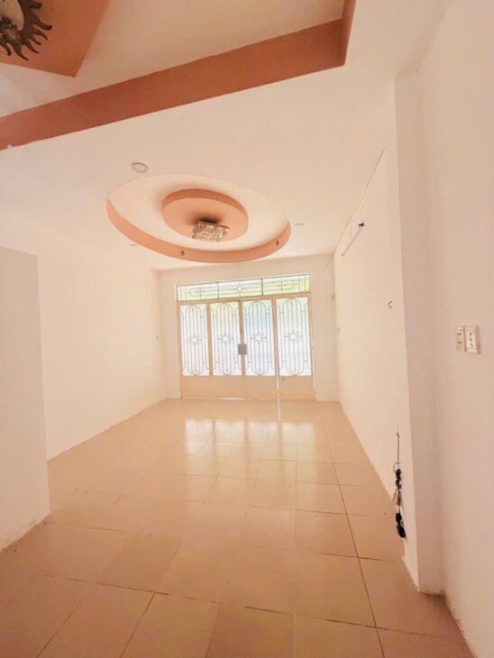 MẶT TIỀN CĂN GÓC 2 MẶT TÂN VĨNH TRUNG TÂM Q4 NGANG 6 DÀI 5 ĐÚC BÊ TÔNG CÓ 6 TỶ