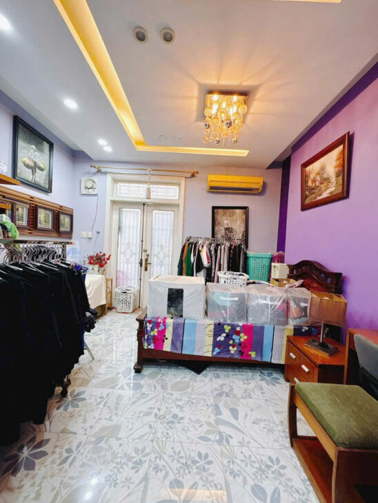 MẶT TIỀN XE HƠI TRUNG TÂM Q4 CÓ 7 TỶ