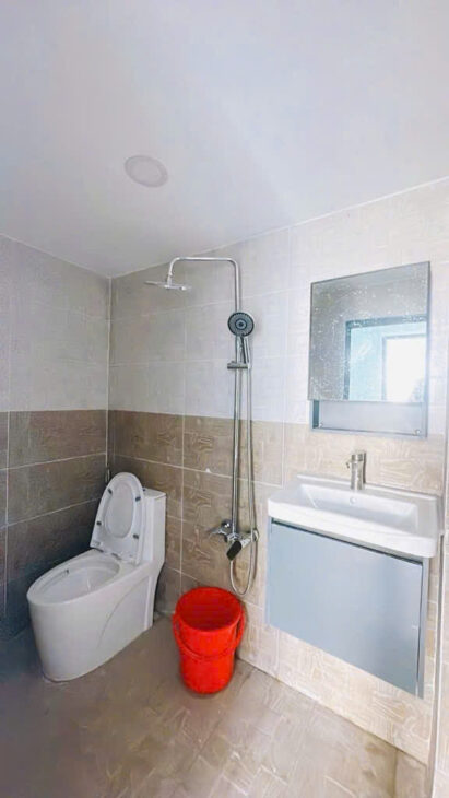 MẶT TIỀN KINH DOANH TRUNG TÂM Q4 HƠN 2 TỶ