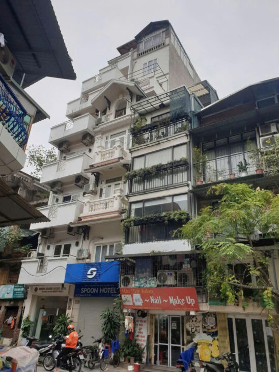 MẶT PHỐ – TRUNG TÂM PHỐ CỔ CHỢ HÀNG DA !!!!!! – CÓ MỘT KHÁCH SẠN PHỐ CỔ ĐƯỢC MỌC LÊN VỚI TÒA