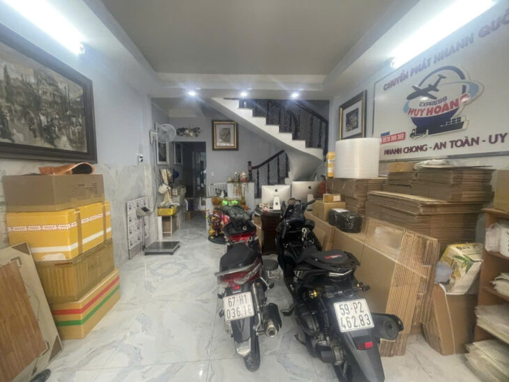 NHÀ ĐẸP 2 TẦNG 4,3 x 18M – HẺM XE TẢI – ĐÔNG HƯNG THUẬN Q12 HSR GẦN TÂN BÌNH