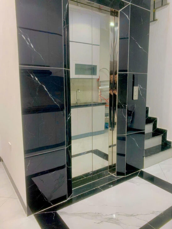 Bán nhà Khương Đình 36m 6 tầng thang máy lô góc,hơn 9 tỷ.