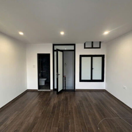 Nhà Tứ Liên – Tây Hồ – 5 tầng – thang máy – chuẩn công năng, về ở luôn giá 9,4 tỷ