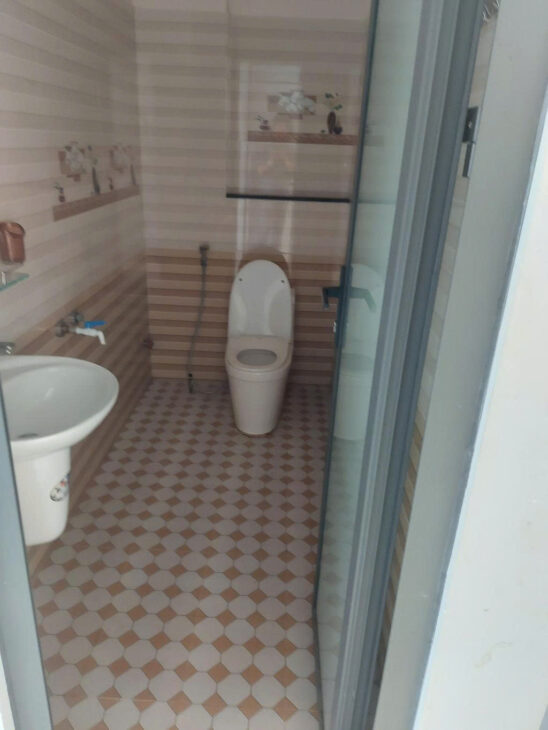 NHÀ ĐẸP 2 TẦNG 56M2- HXH ĐHT 42- GẦN CHỢ VÀ CÔNG VIÊN CÂY SỘP CHỈ HƠN 4 TỶ XÍU