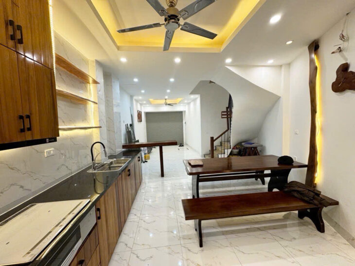 SỞ HỮU NGAY CĂN Nhà 4 Tầng Vị Trí Đẹp tại Khương Trung, Thanh Xuân, Hà Nội