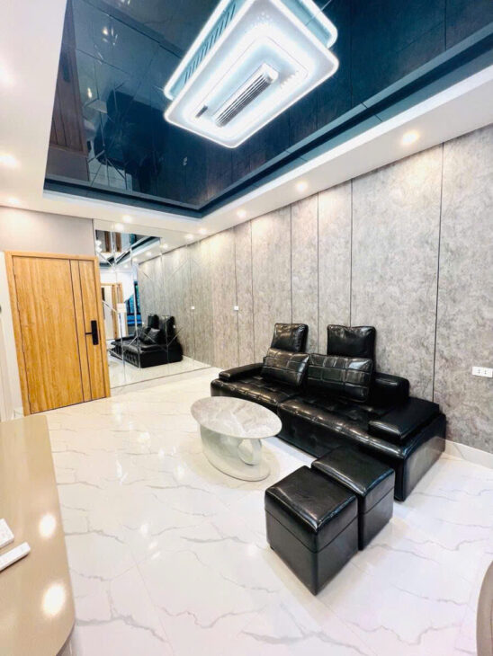 Bán nhà tập thể KIm Liên – Đống Đa full đồ nhà mới đẹp như ảnh dt 80m sổ đỏ chính chủ- sẵn sàng