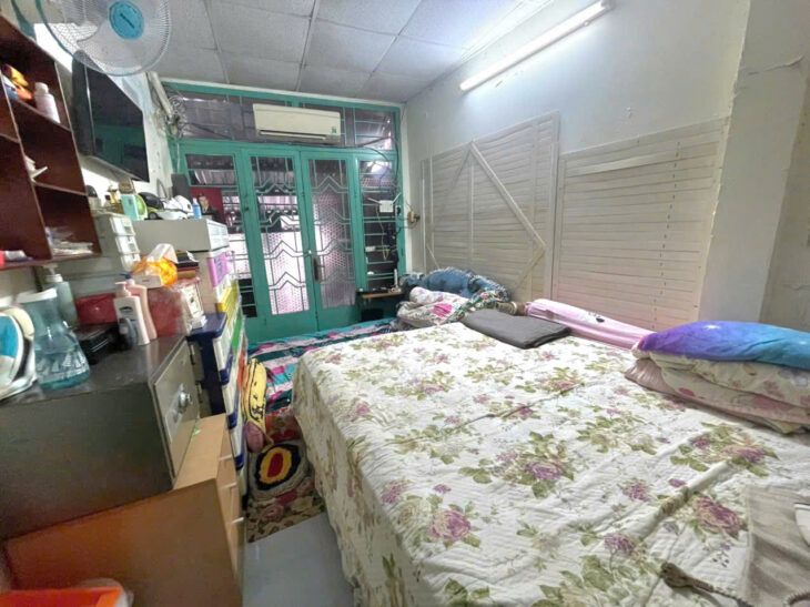 SÁT MẶT TIỀN XE HƠI Q4 DIỆN TÍCH 29 M2 ĐÚC BÊ TÔNG HƠN 2 TỶ