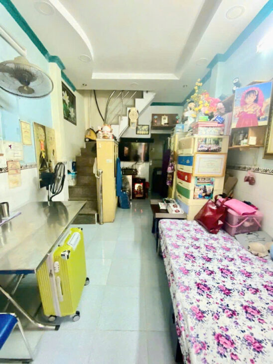 SÁT MẶT TIỀN XE HƠI Q4 DIỆN TÍCH 29 M2 ĐÚC BÊ TÔNG HƠN 2 TỶ