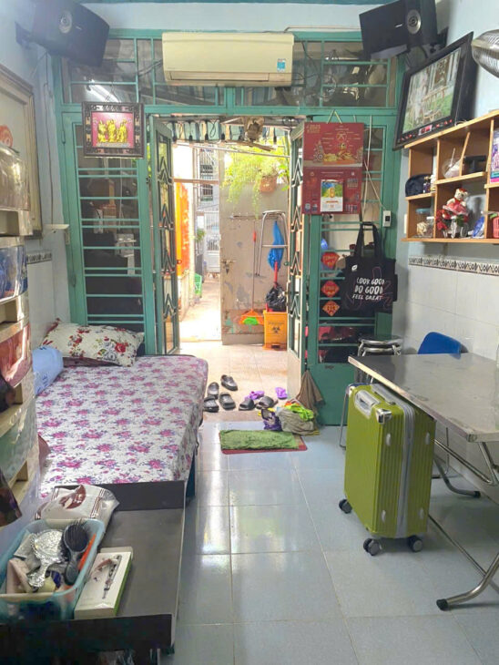 SÁT MẶT TIỀN XE HƠI Q4 DIỆN TÍCH 29 M2 ĐÚC BÊ TÔNG HƠN 2 TỶ