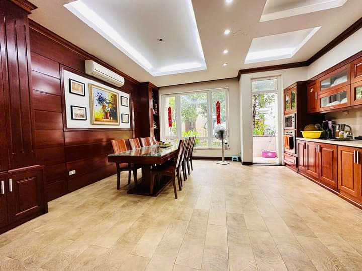 Bán Biệt thự Tây Mỗ 201m2 – 4 tầng, vị trí đẹp Kinh doanh, giá 32.5 tỷ