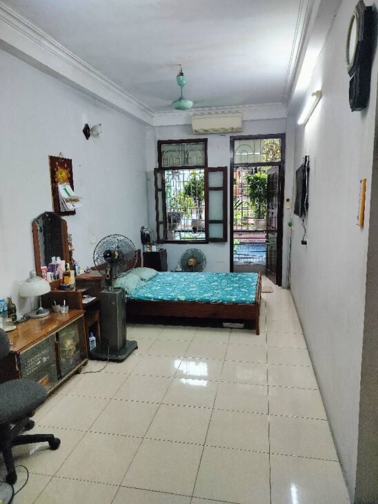 ???? BÁN MẶT PHỐ ĐÊ LA THÀNH – Ô TÔ ĐỖ CỬA- KD ĐA DẠNG