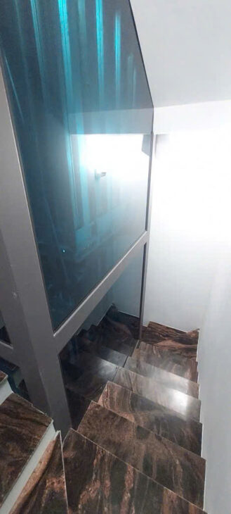 Nhà Tây Hồ 54m, 5 tầng thang máy, oto đỗ cửa đường trước nhà 5m!