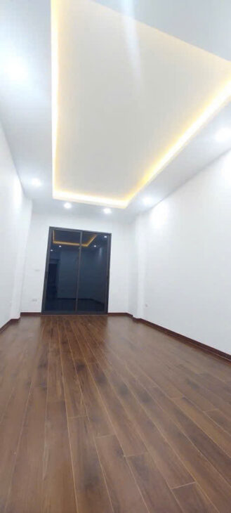 Nhà Tây Hồ 54m, 5 tầng thang máy, oto đỗ cửa đường trước nhà 5m!