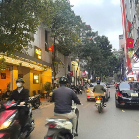 Bán nhà mặt phố Hoàng Văn Thái kinh doanh sầm uất – 73m giá 25 tỷ sổ đỏ đẹp