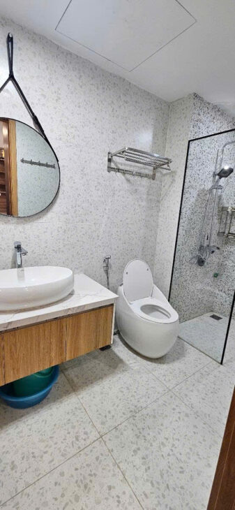 Bán nhà Tây Sơn 33m 6 tầng,thang máy,kinh doanh giá hơn 10 tỷ.