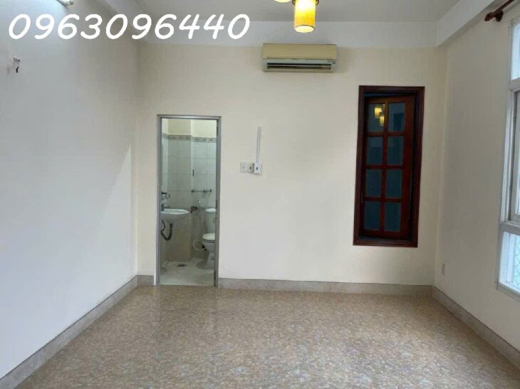 Nhà Mặt Phố Trần Xuân Soạn Q7, 4 Tầng, 52m2, Giá Chỉ 7.4 Tỷ, Sổ Đỏ Trao Tay!