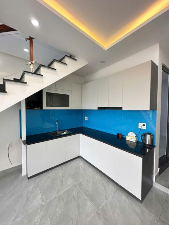 BÁN NHÀ NGUYỄN SIÊU 2 MẶT TIỀN HẺM (Ô TÔ, XE MÁY) – 3PN, P.NGỦ DƯỚI, KHU YÊN TĨNH – 3.05 TỶ