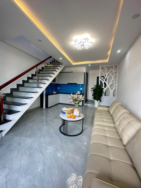 BÁN NHÀ NGUYỄN SIÊU 2 MẶT TIỀN HẺM (Ô TÔ, XE MÁY) – 3PN, P.NGỦ DƯỚI, KHU YÊN TĨNH – 3.05 TỶ