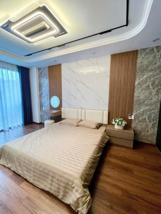Bán nhà Nguyễn Văn Linh 43m 6 tầng thang máy gara ô tô hơn 10 tỷ