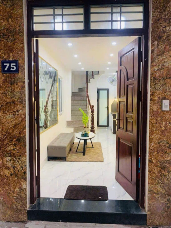 Bán Nhà Minh Khai 17m 3 Tầng 2 Ngủ Full Nội Thất Giá Chỉ 3.73 tỷ Sổ Riêng