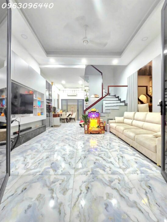 Nhà phố 2 lầu sân thượng – full nội thất – đường Huỳnh Tấn Phát, Nhà Bè