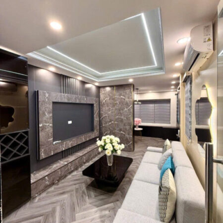 Bán nhà Ngọc Trì 42m 7 tầng thang máy lô góc 3 thoáng gara ô tô giá 10.9 tỷ