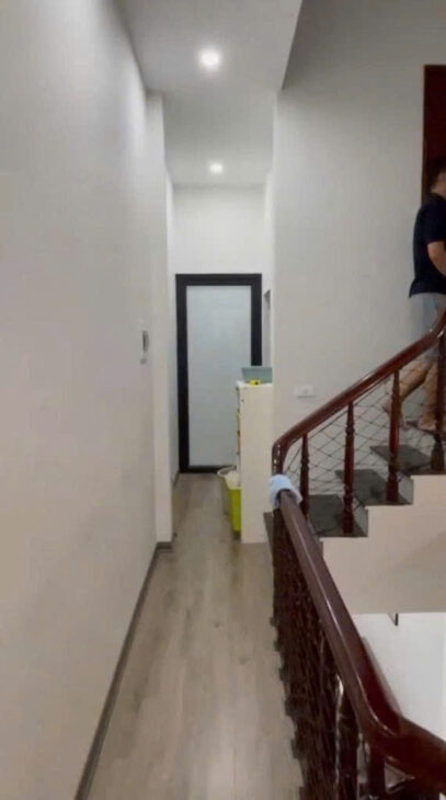 BÁN NHÀ AN DƯƠNG VƯƠNG 50 M 4 TẦNG 4 PN .MẶT NGÕ OTO 10 M.CHÀO:7.2 TỶ..SỔ ĐỎ CC.KHÔG QUY HOẠCH