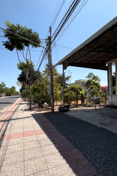 NHÀ VỊ TRÍ ĐẸP – GIÁ TỐT – Bán Căn Nhà Mặt Tiền Đường Lê Hồng Phong, Thị Trấn Tân Biên