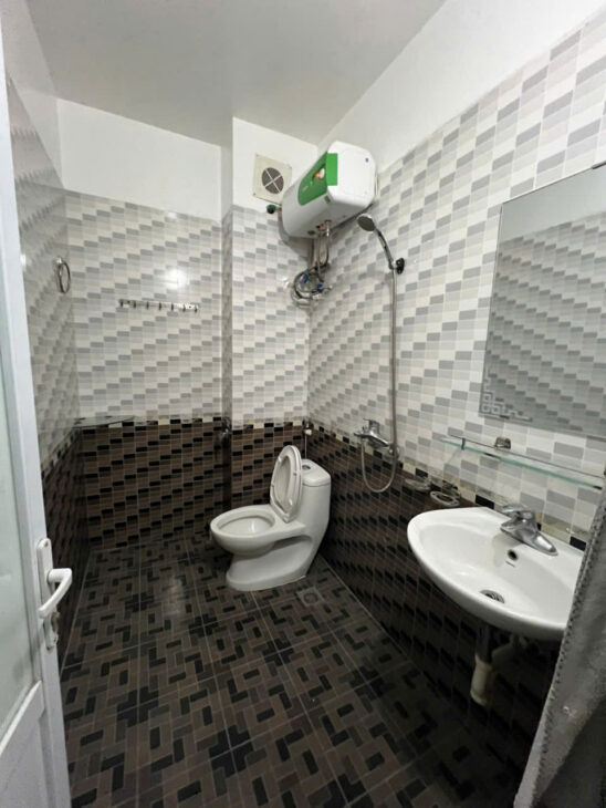 Bán căn Liền Kề Đìa Lão Hoàng Công 55mx 4 tầng vỉa hè, ô tô kinh doanh 13,6 tỷ.