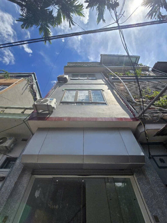 BÁN NHÀ XUÂN ĐỈNH 70 M,OTO QUA NHÀ ,VÀO NHÀ,SDCC 5 MT VUÔNG.CHÀO :16 TỶ