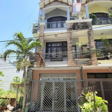 NHÀ ĐẸP – GIÁ TỐT – CHÍNH CHỦ Cần Bán 3 Nhà Vị Trí Đẹp Tại TRÚC BẠCH, BA ĐÌNH, TP HÀ NỘI