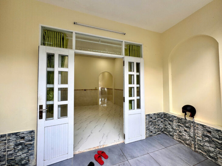 BÁN NHÀ MỚI VIEW TRĂNG VIEW BIỂN ĐÓN GIÓ BIỂN MÁT MẺ MỖI NGÀY.