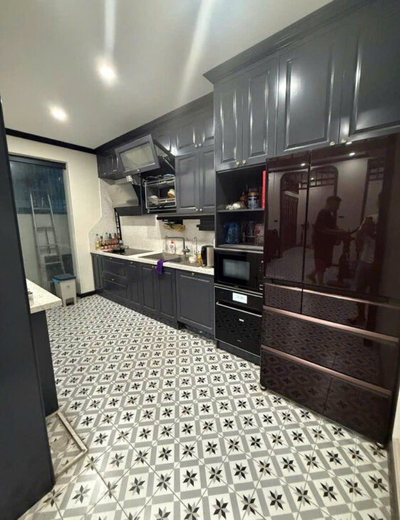 Bán nhà Tô Vĩnh Diện 90m 5 tầng cách phố 30m – Lô góc ở hoặc làm căn hộ cho thuê đẹp