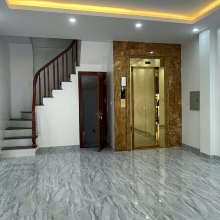 CỰC HIẾM TT BA ĐÌNH – MẶT NGÕ Ô TÔ TRÁNH – VỈA HÈ – 7 T THANG MÁY XÂY MỚI 17.8 Tỷ