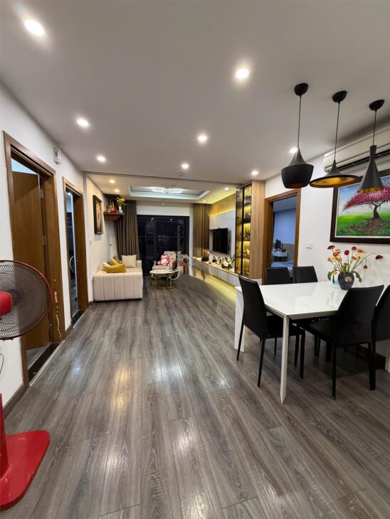 Tìm căn hộ 3PN đẹp, full nội thất, có sổ đỏ & slot ô tô? Căn này tại Goldmark City chắc chắn sẽ