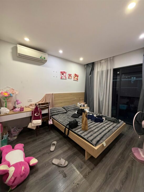 Tìm căn hộ 3PN đẹp, full nội thất, có sổ đỏ & slot ô tô? Căn này tại Goldmark City chắc chắn sẽ