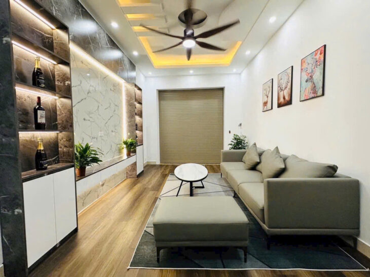 Siêu phẩm lô góc tập thể tầng 1 Trường Chinh 3 mặt thoáng, full đồ ở ngay. ô tô đỗ cầu thang 3PN +