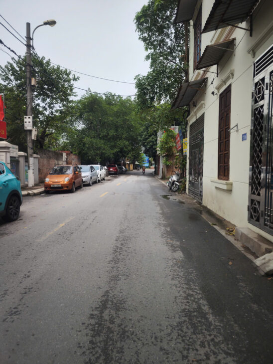 HIẾM! NHÀ LÔ GÓC PHÚ VIÊN – Ô TÔ TRÁNH – CÓ VỈA HÈ – VIEW SÔNG HỒNG – KINH DOANH ĐỈNH!