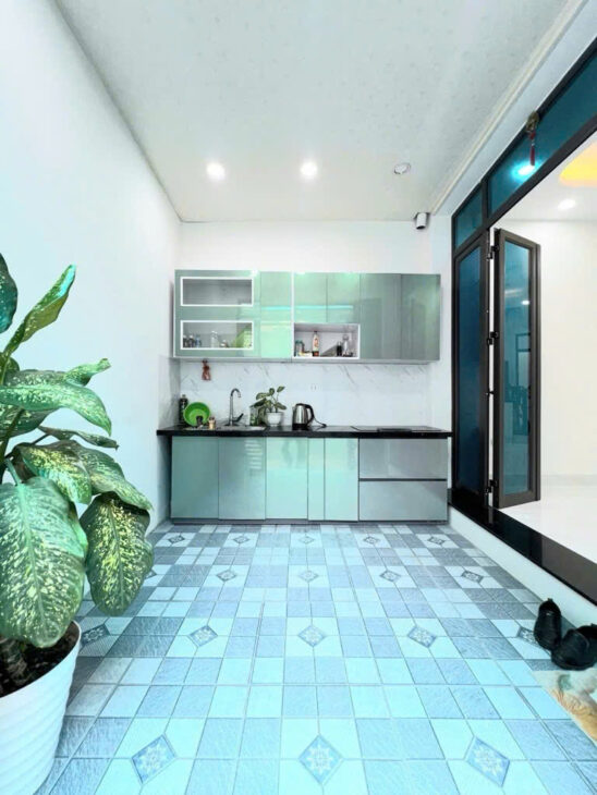 Bán Nhanh Nhà Tân Mai Ô Tô Đỗ Cửa 45m 2 Tầng 3 Ngủ 4.48 Tỷ Sổ Đỏ Riêng