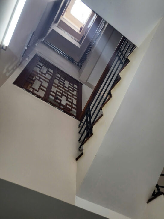 NHÀ 4 TẦNG 1 TUM KHU BÀN CỜ TRẦN NHẬT DUẬT, PHƯỜNG NHA TRANG.